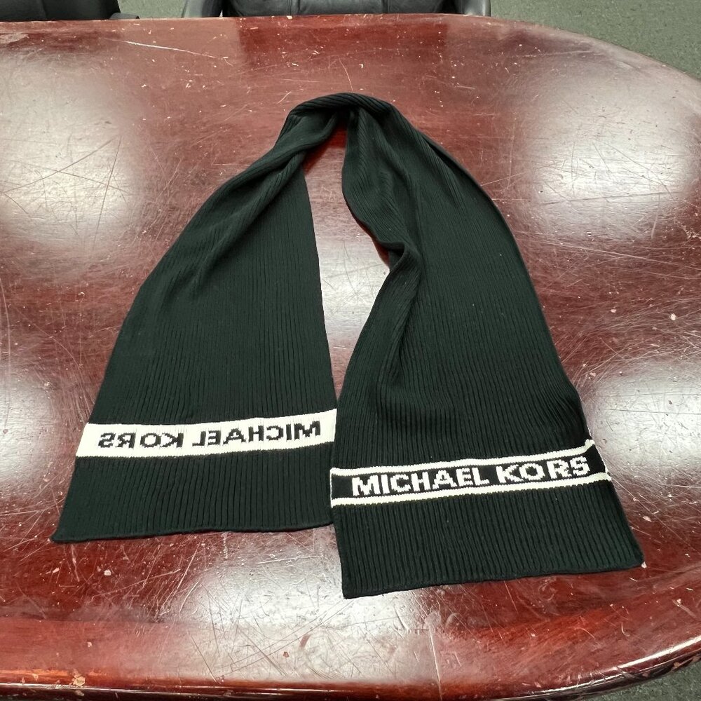 Micheal Kors Scarf